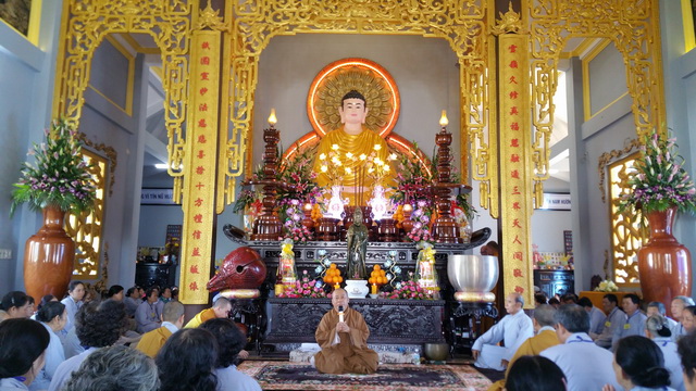 Lễ an vị tôn tượng Đức Bổn sư tại chùa Linh Sơn Pháp Ấn.