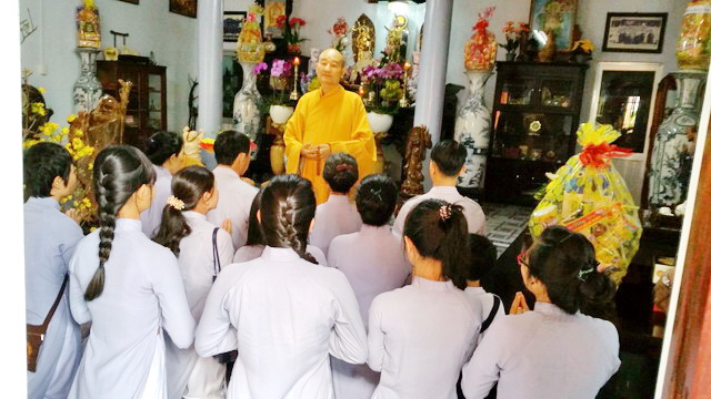 Khánh Hòa: Chúc mừng khánh tuế Hòa thượng Trưởng Ban Trị Sự