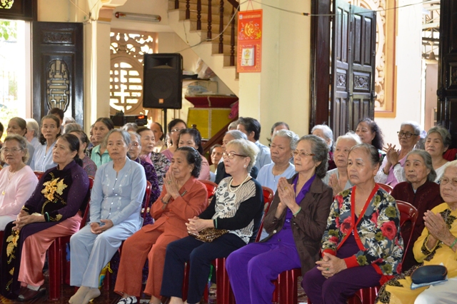 Khánh Hòa: Chùa Linh Thứu Mừng thọ 160 Phật tử cao tuổi