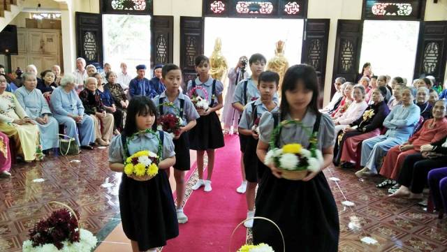 Khánh Hòa: Chùa Linh Thứu Mừng thọ 160 Phật tử cao tuổi