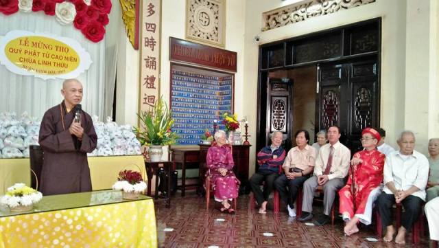 Khánh Hòa: Chùa Linh Thứu Mừng thọ 160 Phật tử cao tuổi