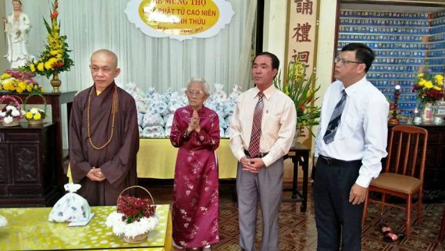 Khánh Hòa: Chùa Linh Thứu Mừng thọ 160 Phật tử cao tuổi