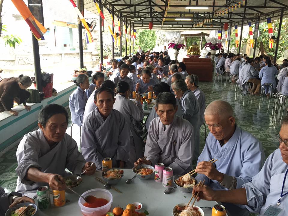 Khánh Hòa: Chùa Sắc tứ Minh Thiện Tổng kết Khóa tu Niệm Phật - Một Ngày An Lạc năm 2016