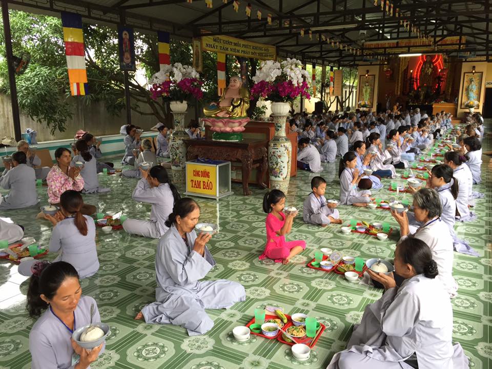 Khánh Hòa: Chùa Sắc tứ Minh Thiện Tổng kết Khóa tu Niệm Phật - Một Ngày An Lạc năm 2016
