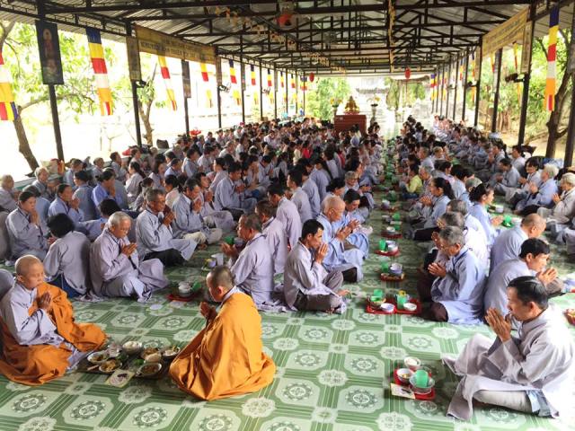 Khánh Hòa: Khóa tu Niệm Phật Một Ngày An Lạc lần thứ 83 tại chùa Sắc Tứ Minh Thiện
