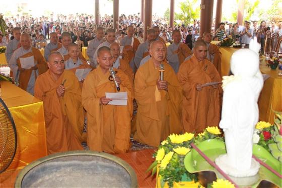 Phật giáo Thiệu Hóa kính mừng Phật đản (PL. 2561)