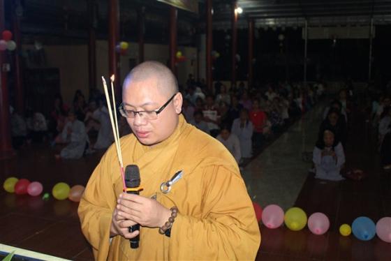 Đêm hoa đăng cầu nguyện hòa bình tại chùa Thiên Phúc - Yên Định