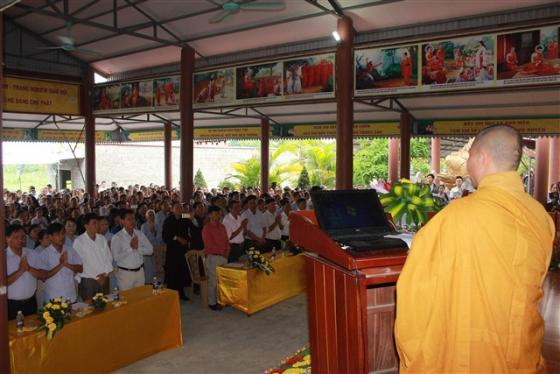 Phật giáo Thiệu Hóa kính mừng Phật đản (PL. 2561)