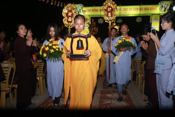 Phật giáo Tĩnh Gia tổ chức đêm văn nghệ,hoa đăng kính mừng Phật đản