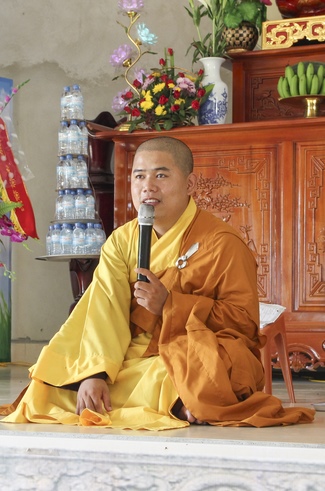 Về chùa Đống Cao dự khóa tu một ngày niệm Phật