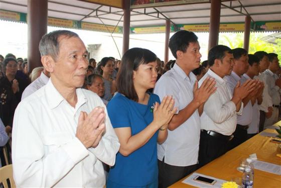 Phật giáo Thiệu Hóa kính mừng Phật đản (PL. 2561)