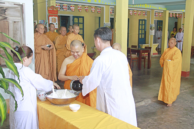 Ngày sinh hoạt đầu tiên Khóa (Sống chung Tu học )lần 5