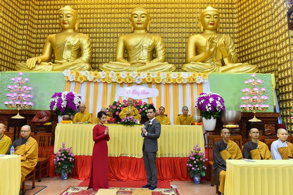 Lễ hằng thuận của Thanh Tùng và Phương Uyên tại chùa Giác Ngộ