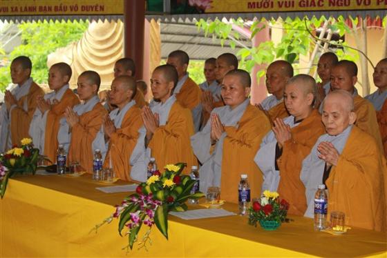 Phật giáo Thiệu Hóa kính mừng Phật đản (PL. 2561)