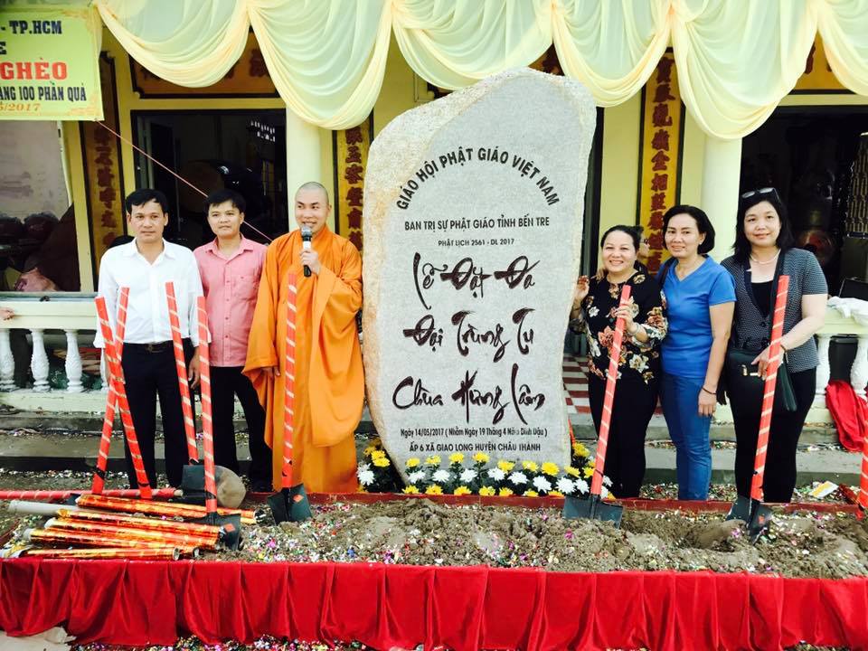Bến Tre: Lễ đặt đá trùng tu xây dựng lại ngôi tự viện tại chùa Hưng Lâm