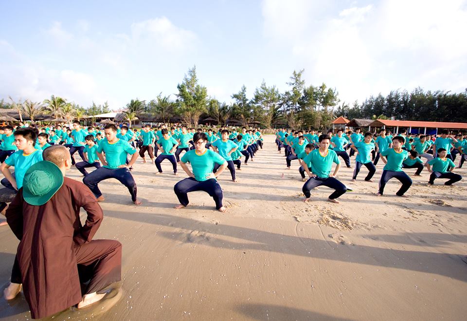 BRVT: Chuyến đi dã ngoại tại Bãi tắm Paradise của các khóa sinh ở Thiền Tôn Phật Quang