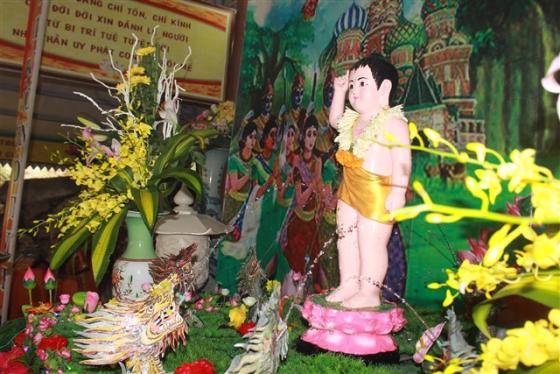 Phật giáo Thiệu Hóa kính mừng Phật đản (PL. 2561)