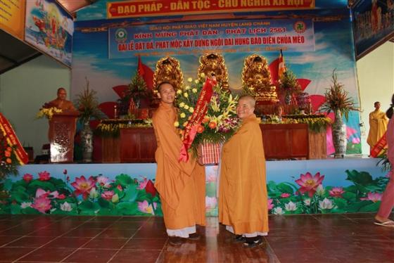 Lễ đặt đá - Phạt mộc xây dựng chùa Mèo - Lang Chánh