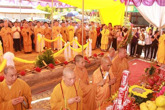 Lễ đặt đá - Phạt mộc xây dựng chùa Mèo - Lang Chánh