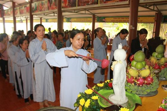 Phật giáo Thiệu Hóa kính mừng Phật đản (PL. 2561)