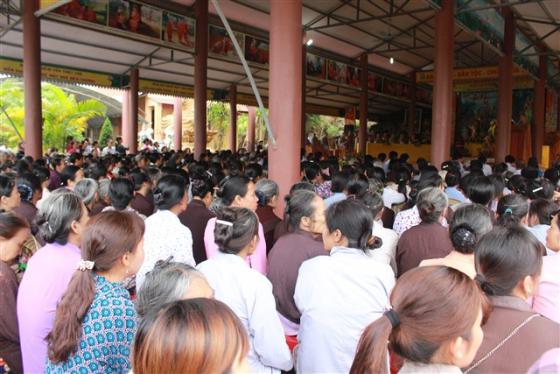 Phật giáo Thiệu Hóa kính mừng Phật đản (PL. 2561)
