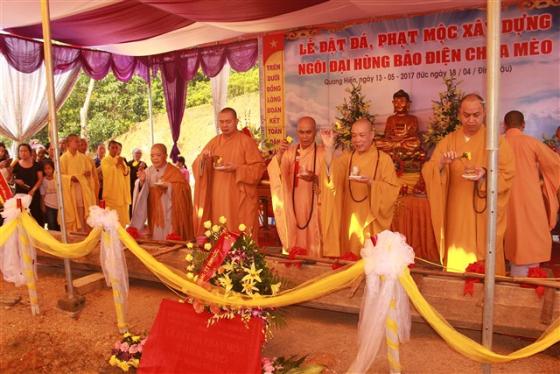 Lễ đặt đá - Phạt mộc xây dựng chùa Mèo - Lang Chánh