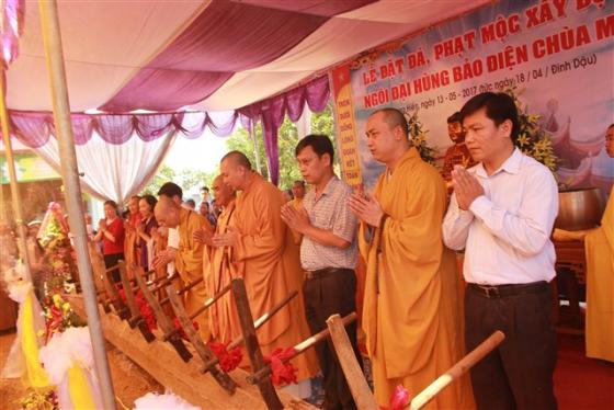 Lễ đặt đá - Phạt mộc xây dựng chùa Mèo - Lang Chánh