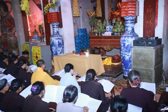 Phật giáo Tĩnh Gia tổ chức đêm văn nghệ,hoa đăng kính mừng Phật đản