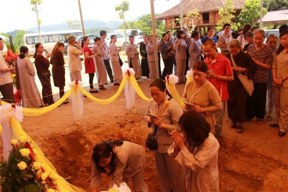 Lễ đặt đá - Phạt mộc xây dựng chùa Mèo - Lang Chánh