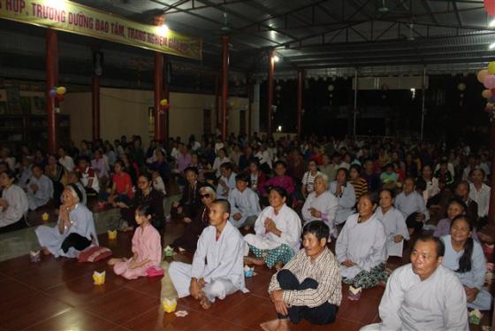 Đêm hoa đăng cầu nguyện hòa bình tại chùa Thiên Phúc - Yên Định
