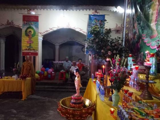 Chùa Phúc Bồi mừng Phật đản