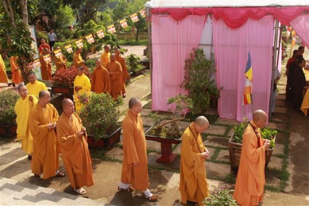 Lễ đặt đá - Phạt mộc xây dựng chùa Mèo - Lang Chánh