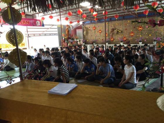 Lễ cầu nguyện mùa thi 2017 tại chùa Lễ Động
