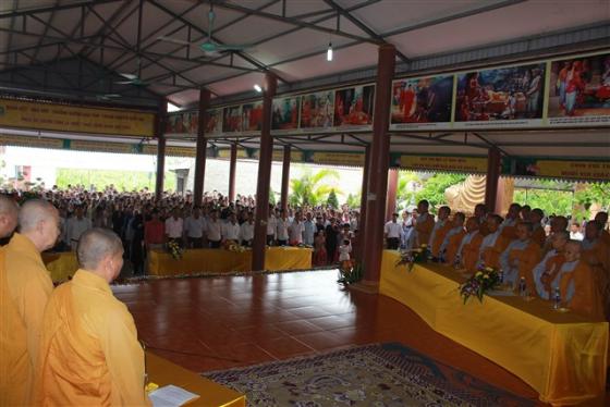 Phật giáo Thiệu Hóa kính mừng Phật đản (PL. 2561)