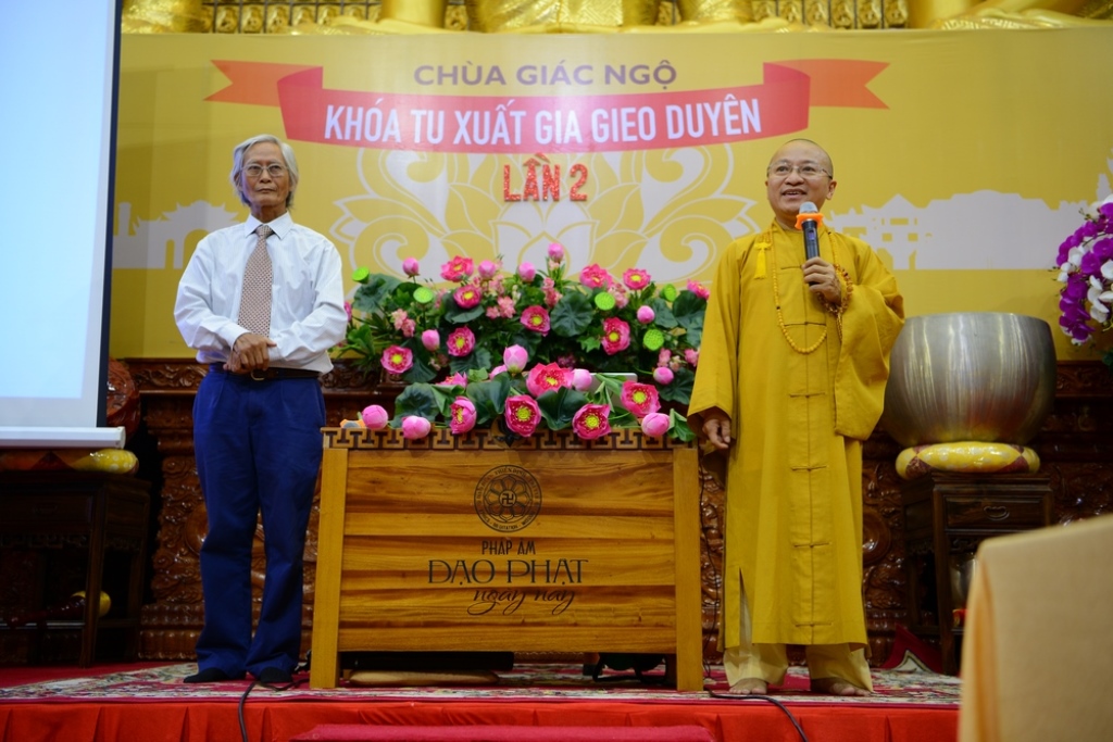 Dấu ấn ngày đầu tại khóa tu xuất gia II và khóa tu an lạc 18