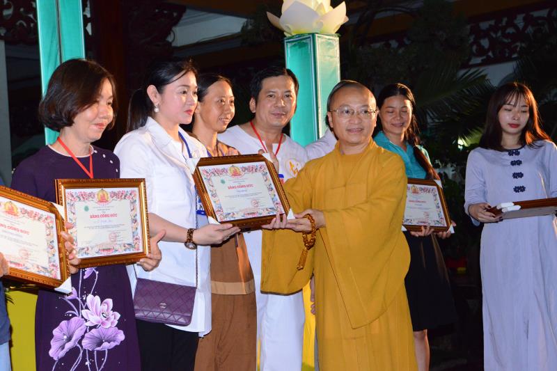 TP.HCM: Long trọng khai mạc triển lãm và hội chợ Văn hóa Phật giáo chào mừng đại lễ Phật đản PL.2561- PL.2017