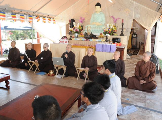 Khóa tu Phật pháp trẻ em hè 2017 tại Tu viện Huyền Không, San Jose