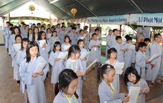 Khóa tu Phật pháp trẻ em hè 2017 tại Tu viện Huyền Không, San Jose