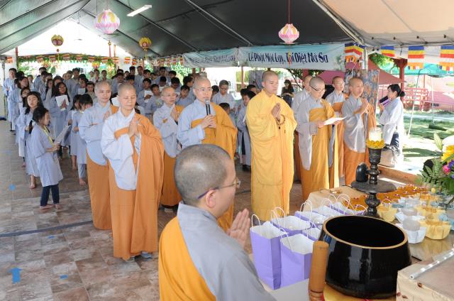 Khóa tu Phật pháp trẻ em hè 2017 tại Tu viện Huyền Không, San Jose