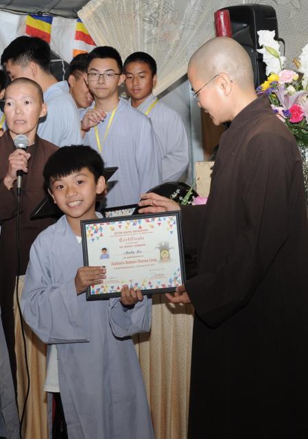 Khóa tu Phật pháp trẻ em hè 2017 tại Tu viện Huyền Không, San Jose