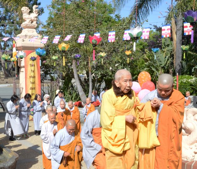 Đại lễ Phật đản PL.2561 tại chùa Đức Viên,San Jose (Hoa Kỳ)