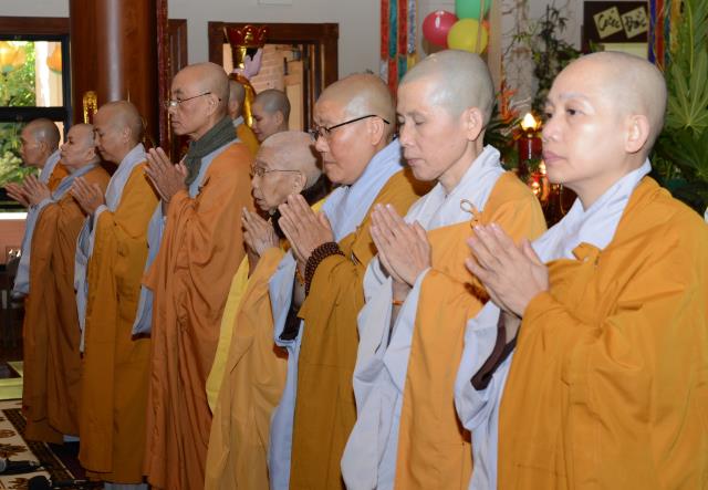 Đại lễ Phật đản PL.2561 tại chùa Đức Viên,San Jose (Hoa Kỳ)