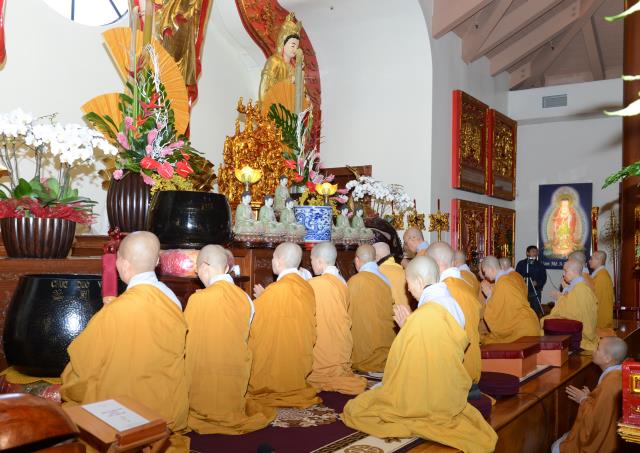 Đại lễ Phật đản PL.2561 tại chùa Đức Viên,San Jose (Hoa Kỳ)