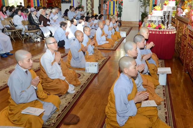 Đại lễ Phật đản PL.2561 tại chùa Đức Viên,San Jose (Hoa Kỳ)