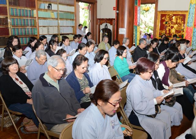 Đại lễ Phật đản PL.2561 tại chùa Đức Viên,San Jose (Hoa Kỳ)