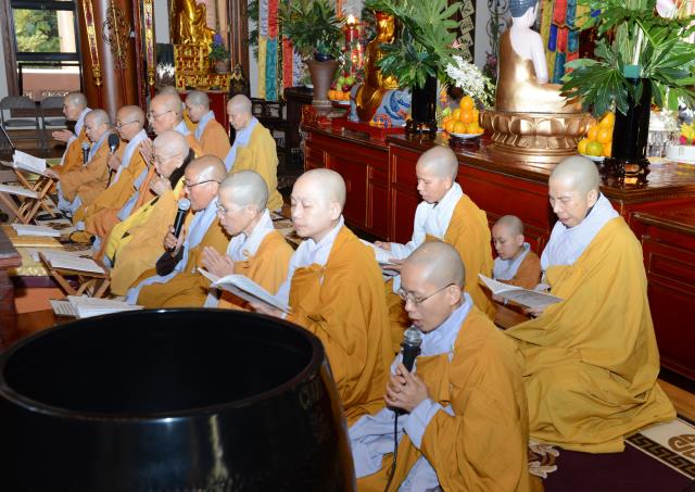 Đại lễ Phật đản PL.2561 tại chùa Đức Viên,San Jose (Hoa Kỳ)