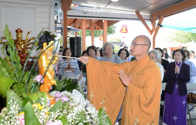 Đại Lễ Phật Đản PL 2561 Tại Ấn Tôn Thiền Đường, San Jose, Hoa Kỳ
