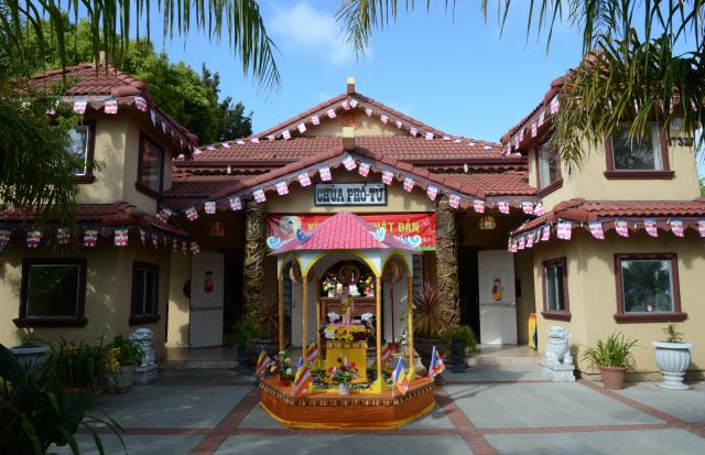 Đại lễ Phật đản PL. 2561 tại chùa Phổ Từ (California,Hoa Kỳ)