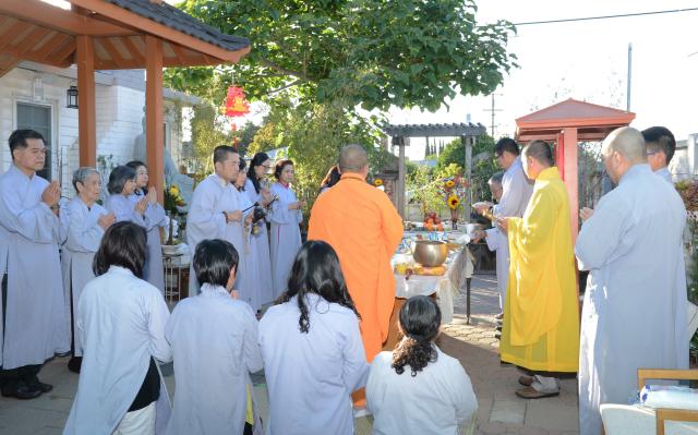 Đại Lễ Phật Đản PL 2561 Tại Ấn Tôn Thiền Đường, San Jose, Hoa Kỳ