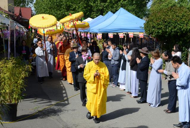 Đại lễ Phật đản PL. 2561 tại chùa Phổ Từ (California,Hoa Kỳ)
